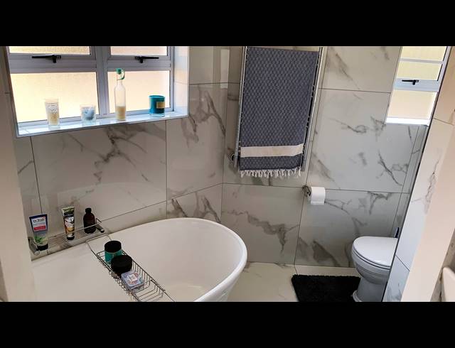 3 BEDROOM APARTMENT FOR SALE IN ESSENWOOD